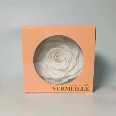 rosa eterna blanca cabeza en caja